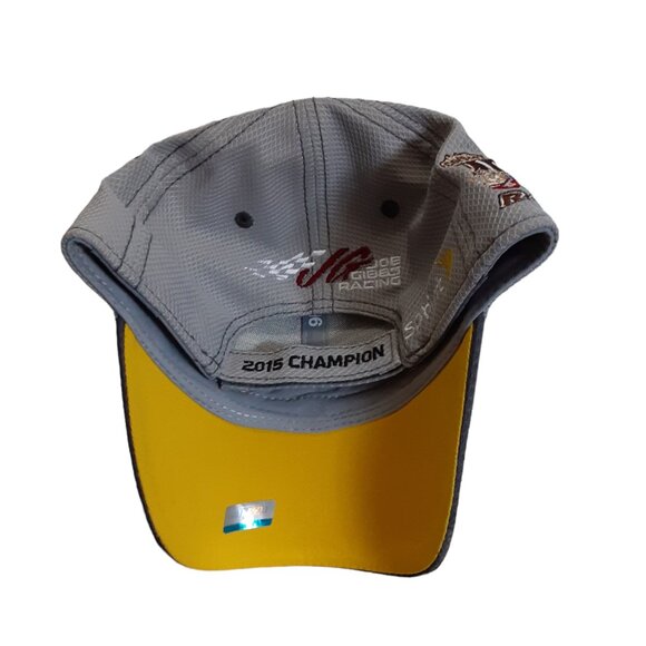 New Era Joe Gibbs M&M Racing Nascar Sprint Cup Series Champion 2015 Hat - Picture 2 of 7